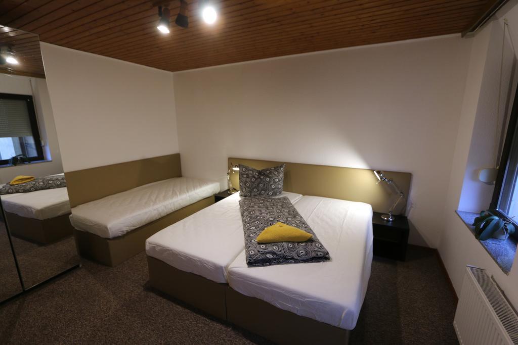 Nadines Ferienwohnung Krefeld Exterior foto